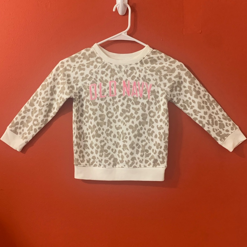 Old Navy Cream Leopard Print Sweatshirt Girl 5T